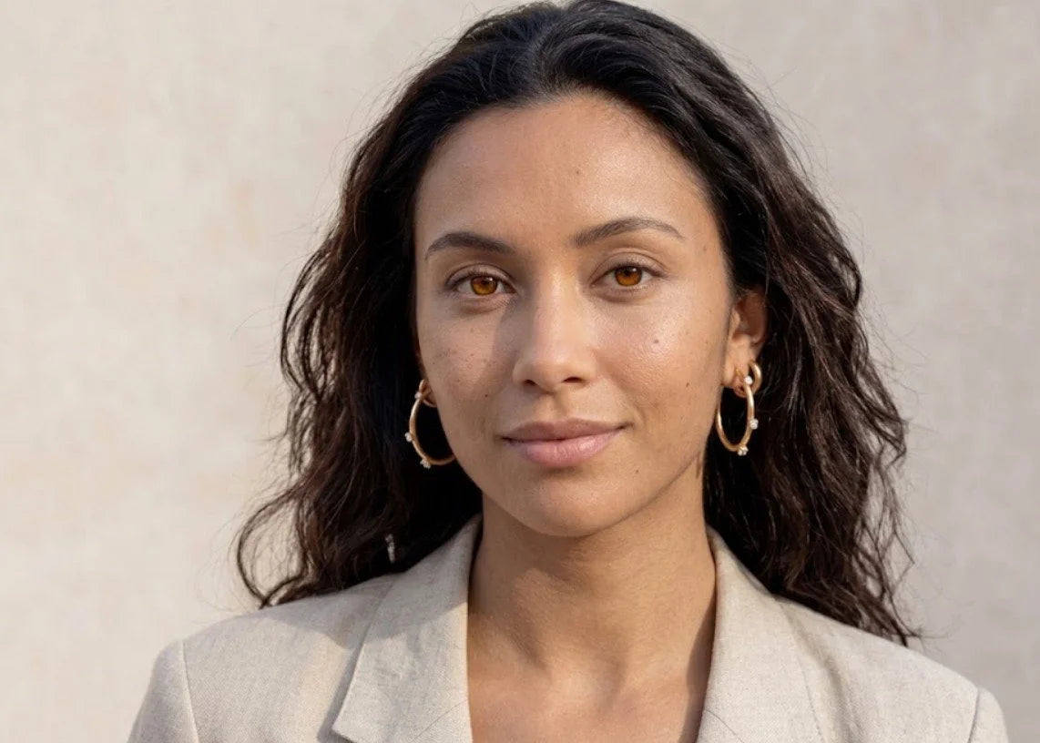 Malani C-Hoop Earrings in Gold