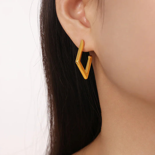 Lacq Earrings in Gold