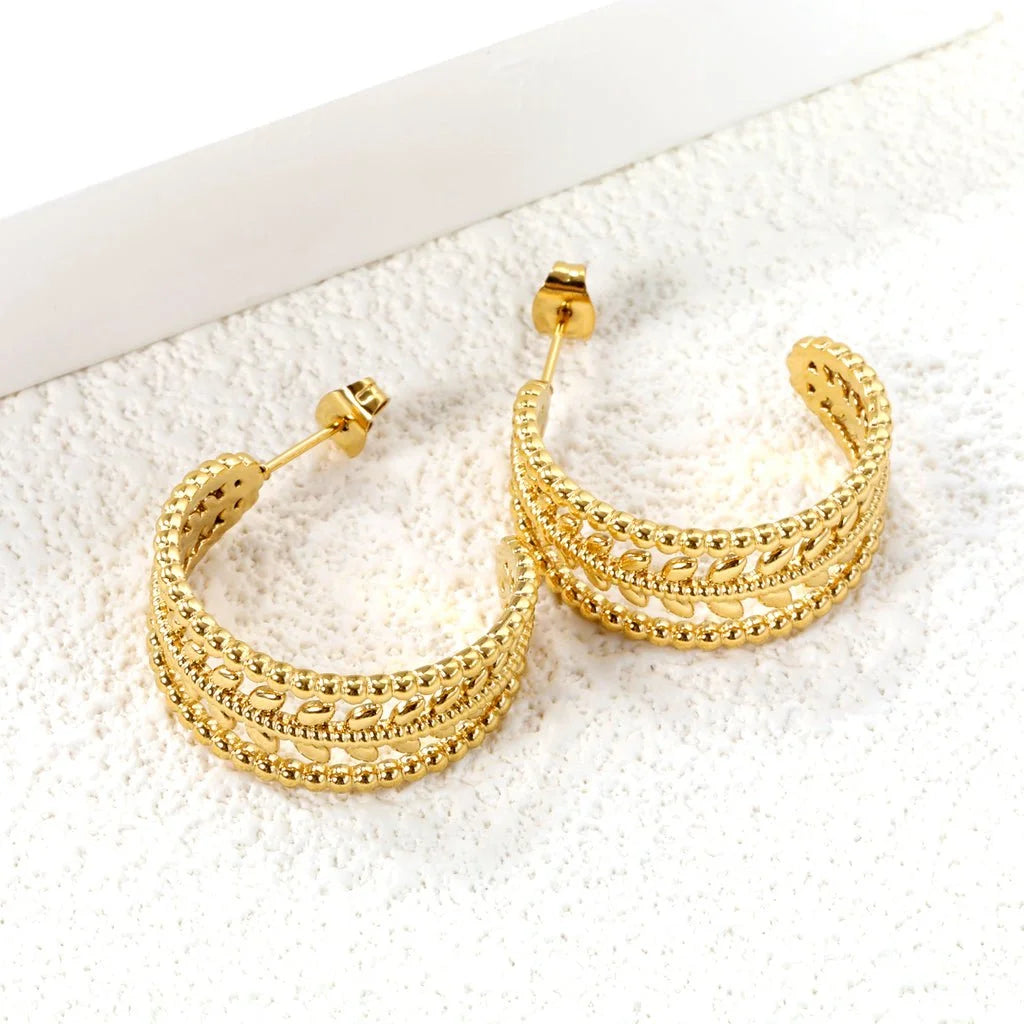 Natalie C-Hoop  in Gold