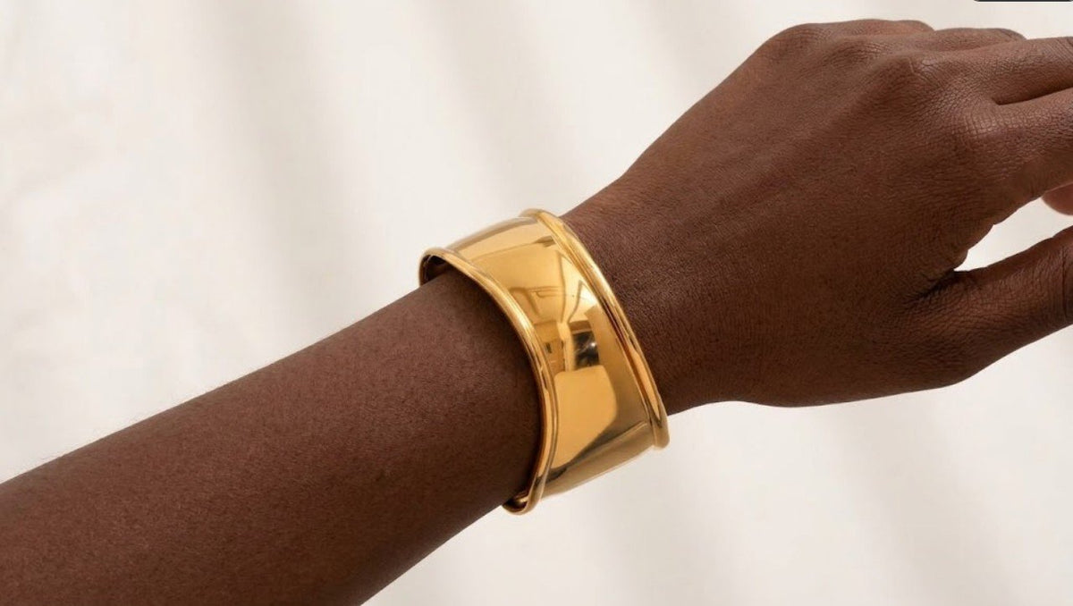 Lelly Cuff Bracelet in Gold