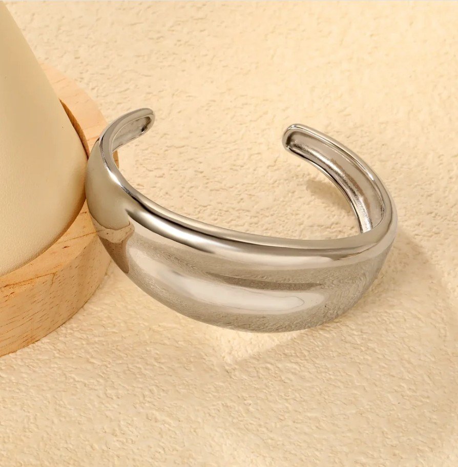 Lally Cuff Bracelet in Silver