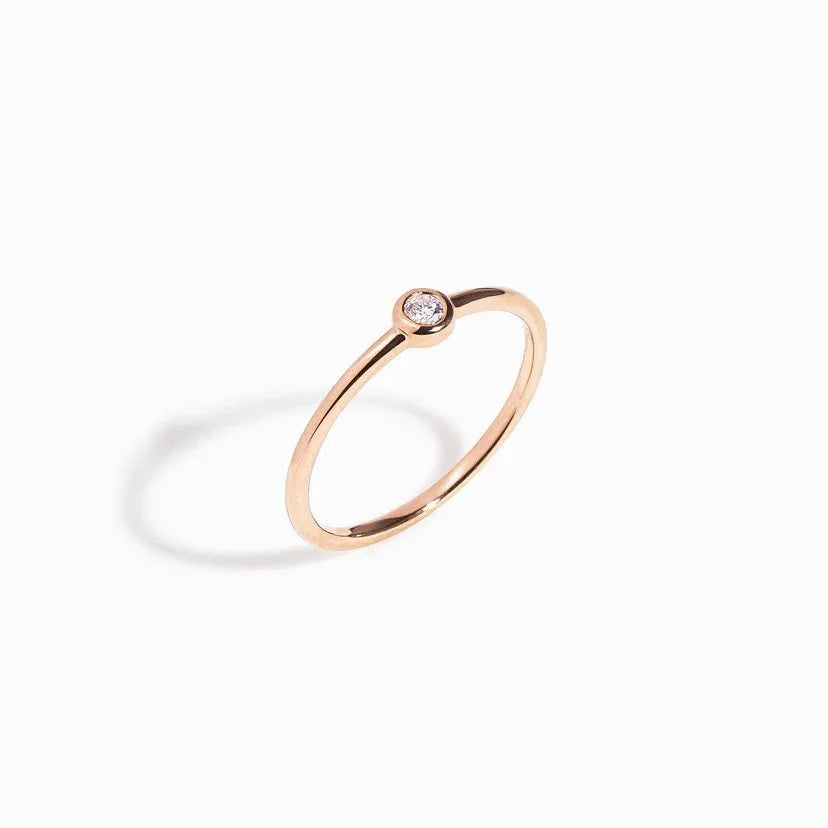 Mia Slim Ring in Gold
