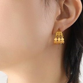 Noelle C-Hoop Earrings in Gold